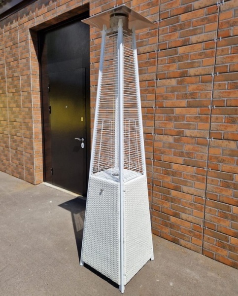 WWT 13I ROTANG White mini